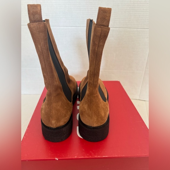 NEW Staud Women’s Palomino Tan Suede Chelsea Boots Size 41 US 10 - Picture 3 of 8